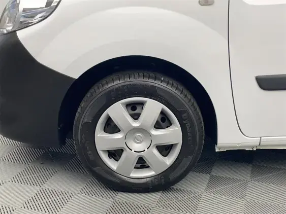 NISSAN NV250 - voiture d'occasion - Photo 20