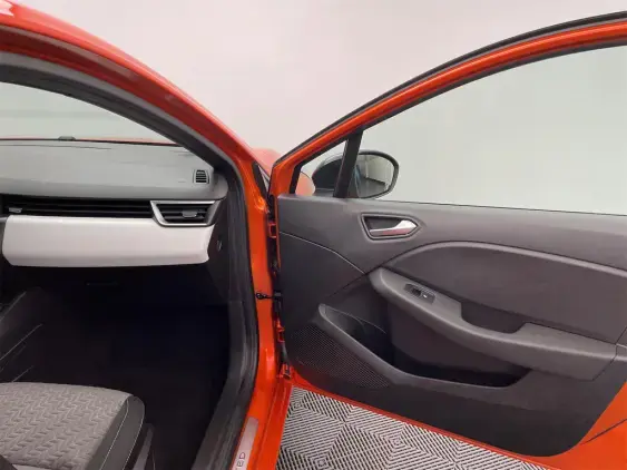 RENAULT CLIO V - voiture d'occasion - Photo 19