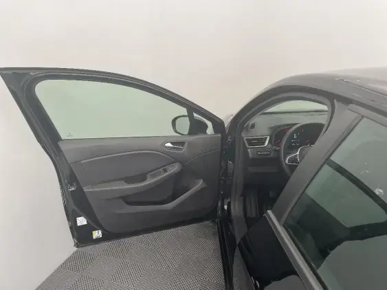 RENAULT CLIO V - voiture d'occasion - Photo 19