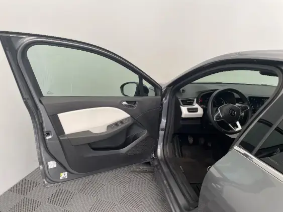 RENAULT CLIO V - voiture d'occasion - Photo 19