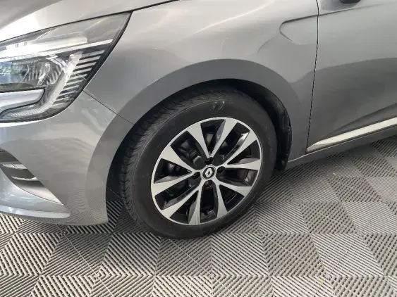 RENAULT CLIO V - voiture d'occasion - Photo 23