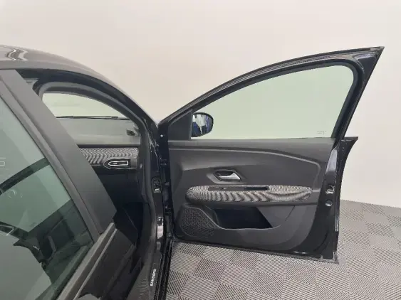 DACIA SANDERO III - voiture d'occasion - Photo 20