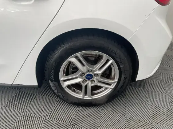 FORD FOCUS IV - voiture d'occasion - Photo 24