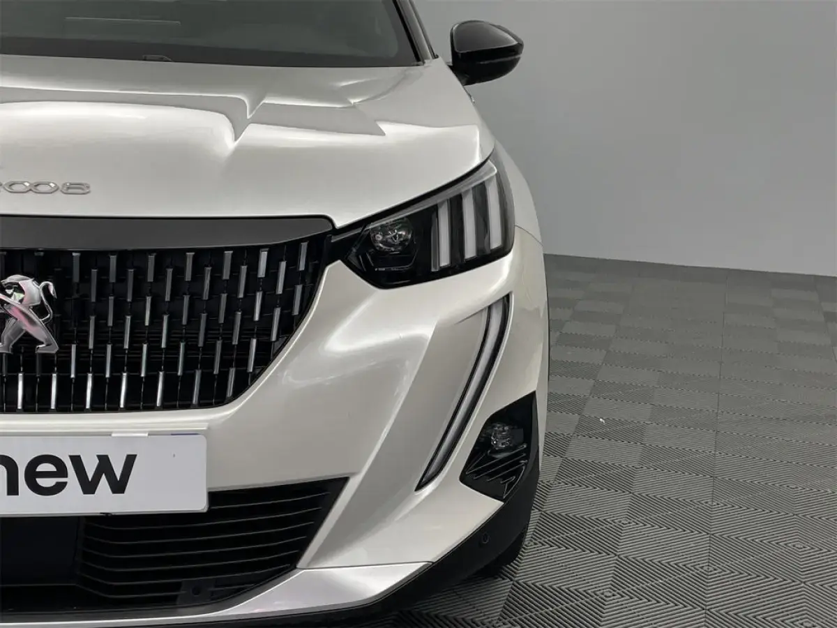 PEUGEOT 2008 II - voiture d'occasion - Photo 19