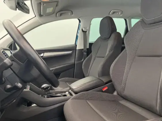 SKODA KAROQ - voiture d'occasion - Photo 18