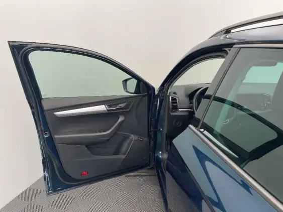 SKODA KAROQ - voiture d'occasion - Photo 19