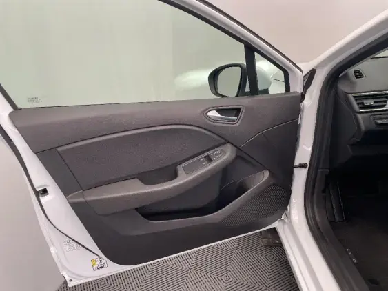 RENAULT CLIO V - voiture d'occasion - Photo 19