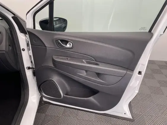 RENAULT CAPTUR - voiture d'occasion - Photo 20