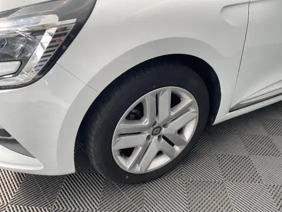 RENAULT CLIO V - voiture d'occasion - Photo 23