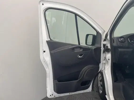 RENAULT TRAFIC FG III - voiture d'occasion - Photo 19