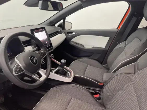 RENAULT CLIO V - voiture d'occasion - Photo 18