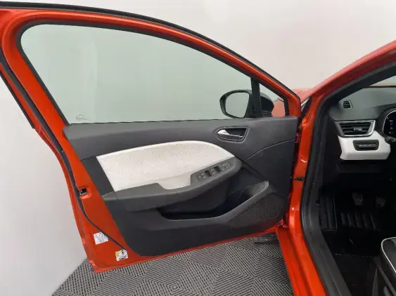 RENAULT CLIO V - voiture d'occasion - Photo 19