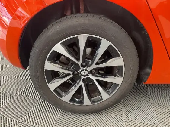 RENAULT CLIO V - voiture d'occasion - Photo 25