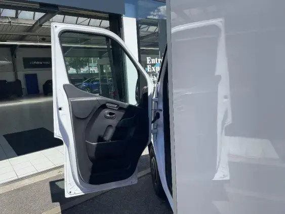 RENAULT MASTER III - voiture d'occasion - Photo 19