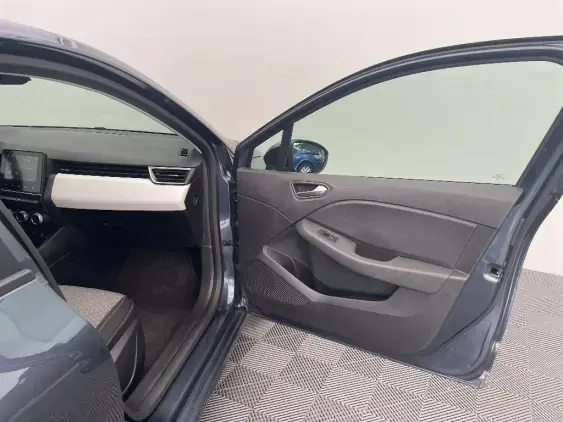 RENAULT CLIO V - voiture d'occasion - Photo 20
