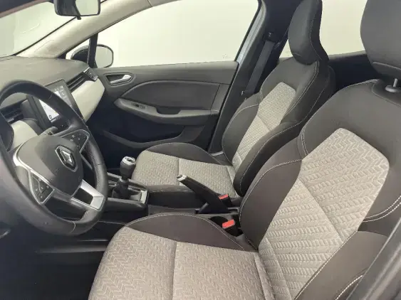 RENAULT CLIO V - voiture d'occasion - Photo 18
