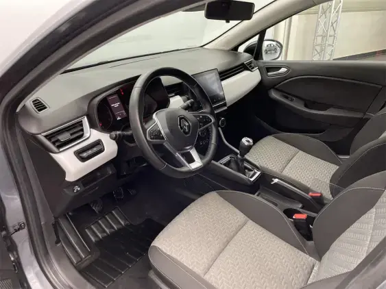 RENAULT CLIO V - voiture d'occasion - Photo 18