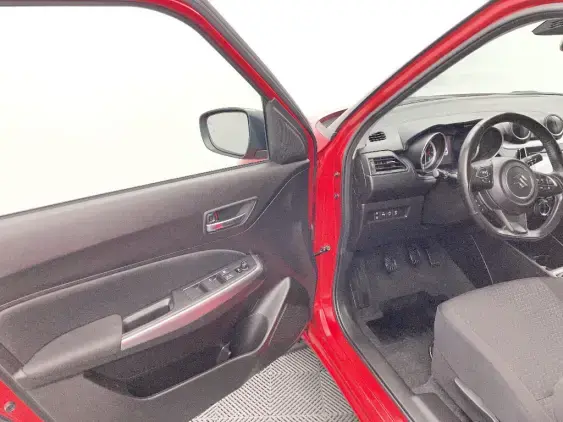 SUZUKI SWIFT III - voiture d'occasion - Photo 18