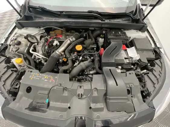 RENAULT MEGANE IV - voiture d'occasion - Photo 21