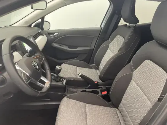RENAULT CLIO V - voiture d'occasion - Photo 18