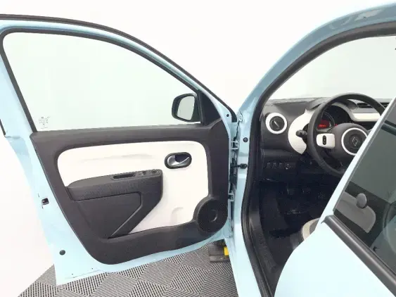 RENAULT TWINGO III - voiture d'occasion - Photo 19
