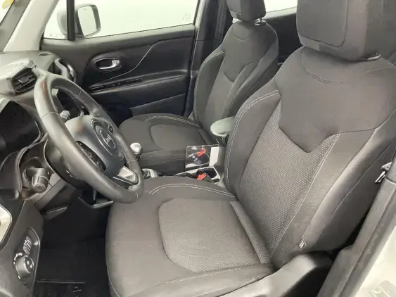 JEEP RENEGADE - voiture d'occasion - Photo 17