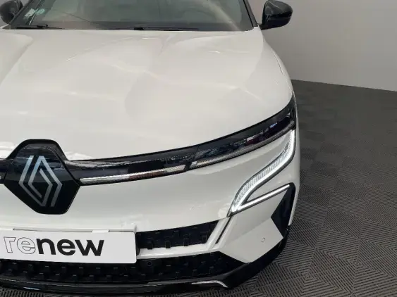 RENAULT MEGANE V - voiture d'occasion - Photo 22