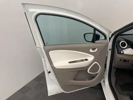 RENAULT ZOE - voiture d'occasion - Photo 19