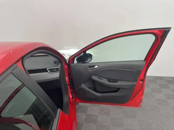 RENAULT CLIO V - voiture d'occasion - Photo 20