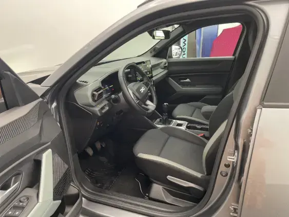 DACIA DUSTER III - voiture d'occasion - Photo 18