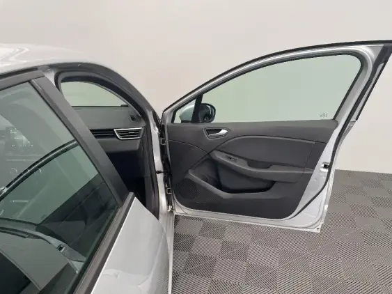 RENAULT CLIO V - voiture d'occasion - Photo 20