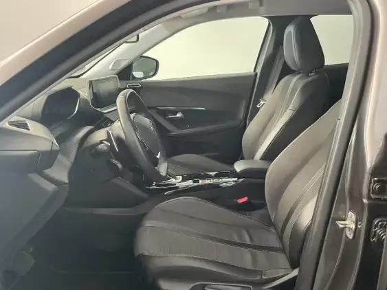 PEUGEOT 2008 II - voiture d'occasion - Photo 18