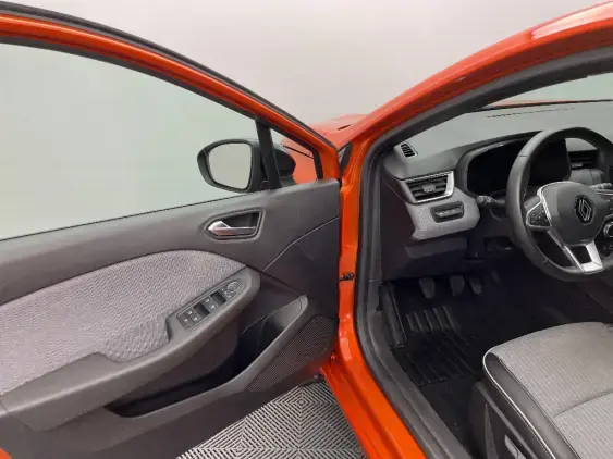 RENAULT CLIO V - voiture d'occasion - Photo 17