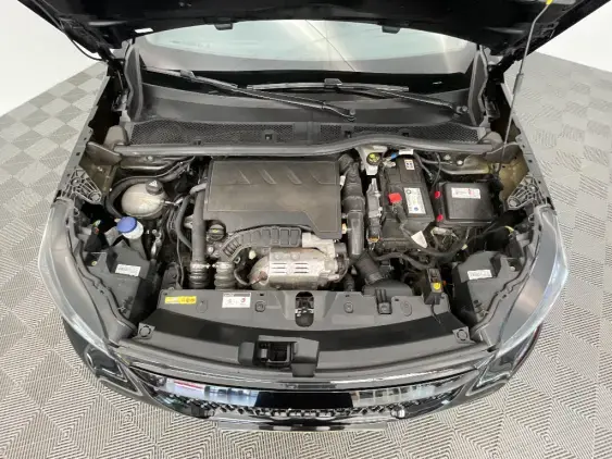 PEUGEOT 2008 II - voiture d'occasion - Photo 21