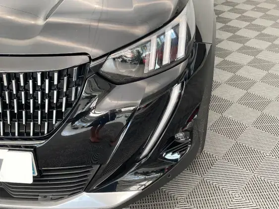 PEUGEOT 2008 II - voiture d'occasion - Photo 22