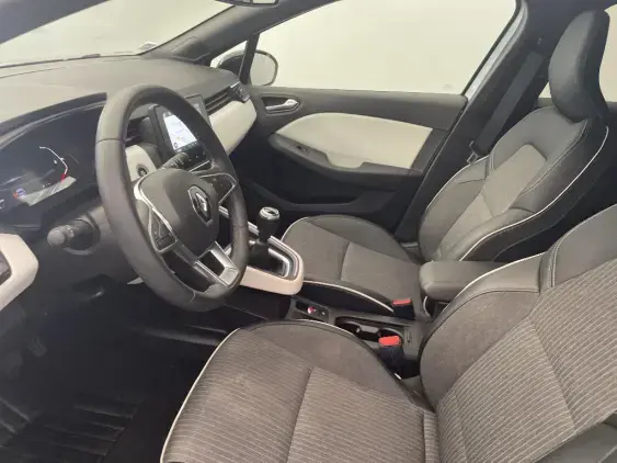 RENAULT CLIO V - voiture d'occasion - Photo 18