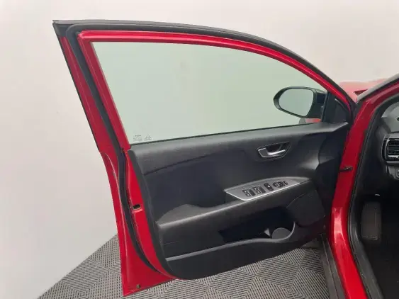 KIA STONIC - voiture d'occasion - Photo 19