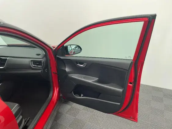 KIA STONIC - voiture d'occasion - Photo 20