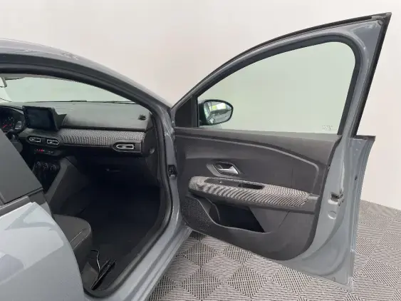 DACIA SANDERO III - voiture d'occasion - Photo 20