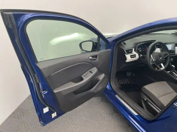RENAULT CLIO V - voiture d'occasion - Photo 19