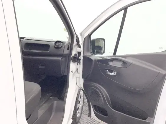 RENAULT TRAFIC FG III - voiture d'occasion - Photo 19