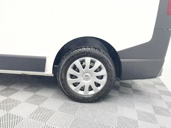 RENAULT TRAFIC FG III - voiture d'occasion - Photo 22