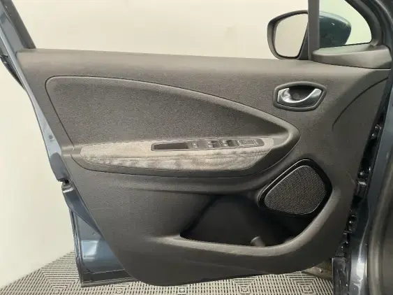 RENAULT ZOE - voiture d'occasion - Photo 19