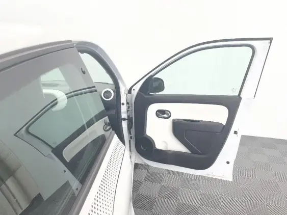 RENAULT TWINGO III - voiture d'occasion - Photo 18