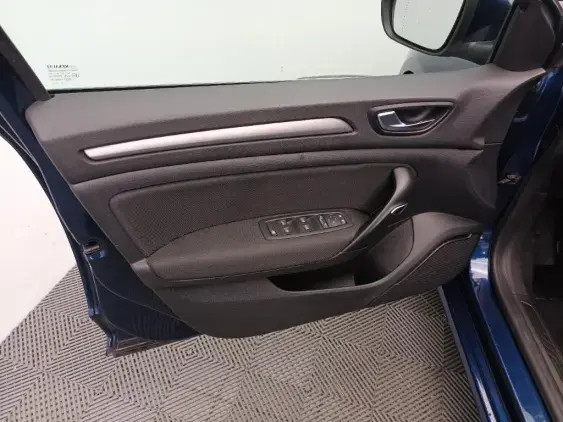 RENAULT MEGANE IV - voiture d'occasion - Photo 19