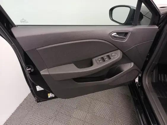 RENAULT CLIO V - voiture d'occasion - Photo 19