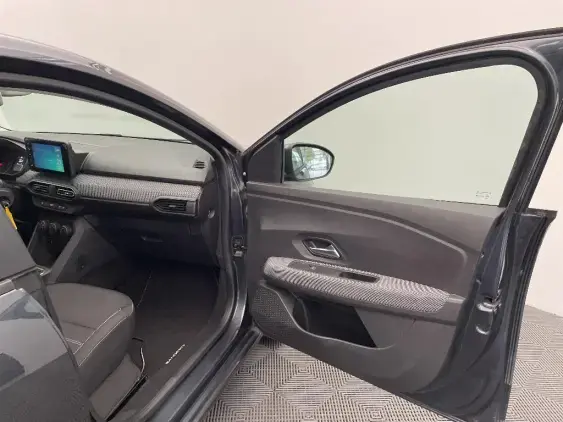 DACIA SANDERO III - voiture d'occasion - Photo 20
