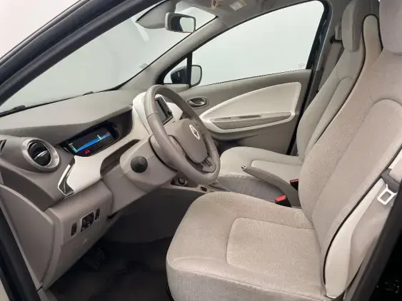 RENAULT ZOE - voiture d'occasion - Photo 18