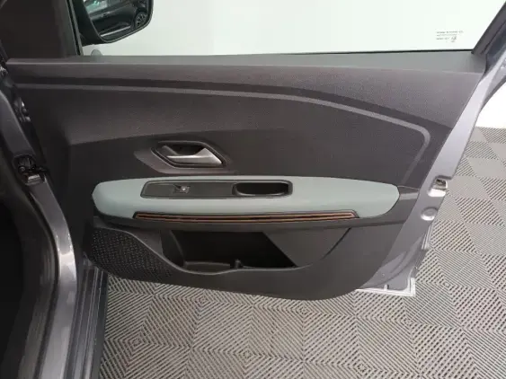 DACIA SANDERO III - voiture d'occasion - Photo 20