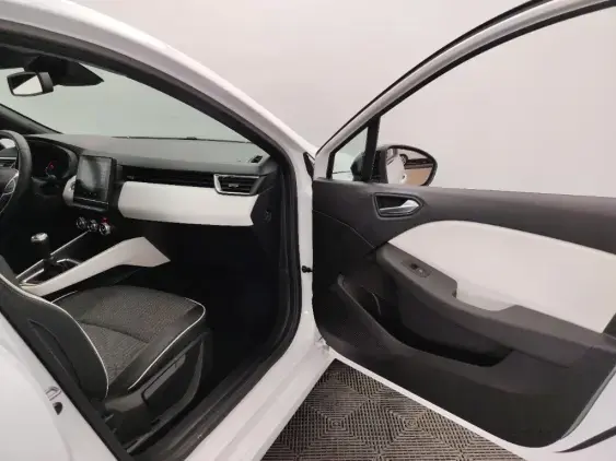 RENAULT CLIO V - voiture d'occasion - Photo 18